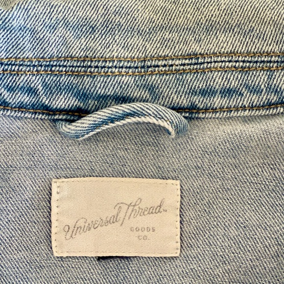 Universal Thread jeans jacket - Picture 4 of 5